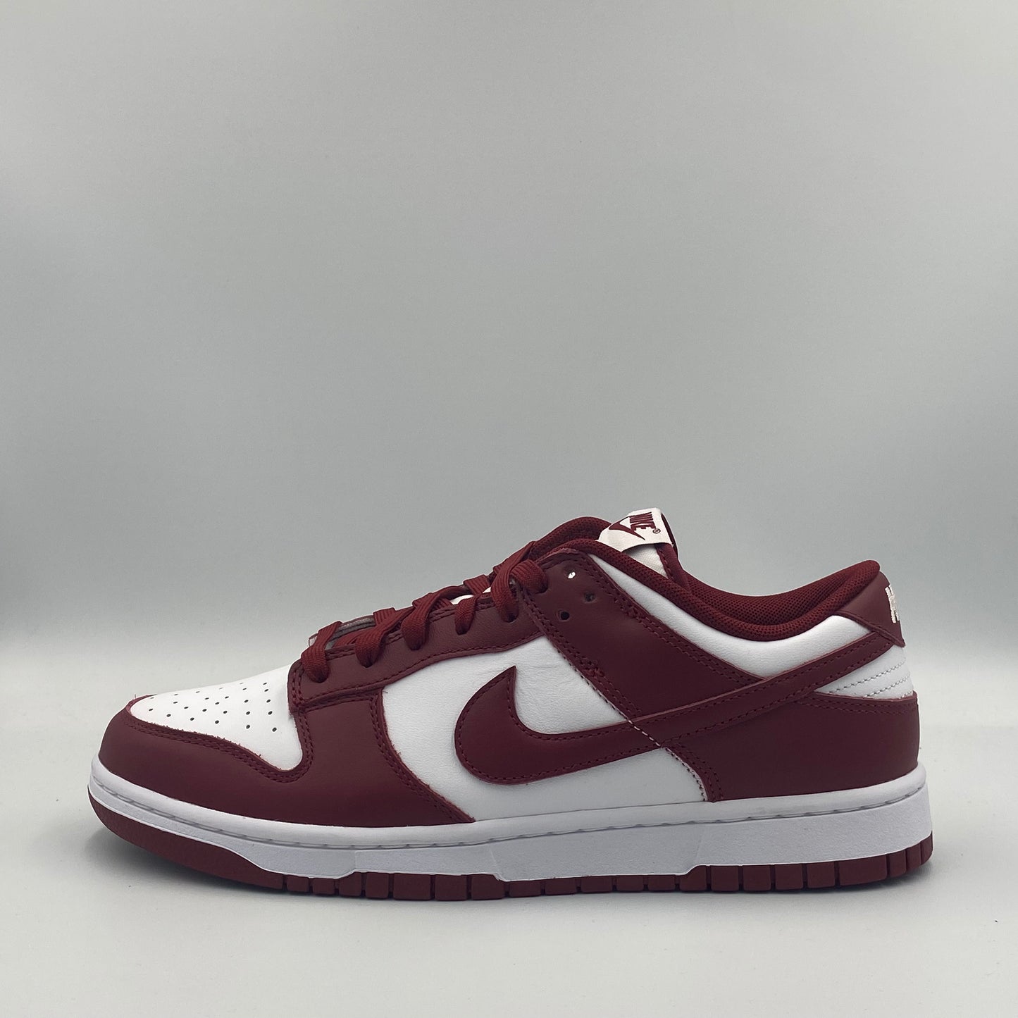 Nike Dunk Low Retro - Team Red