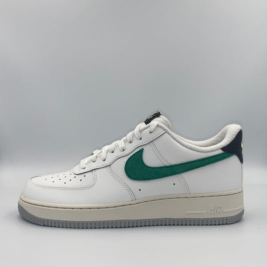 Nike Air Force 1 '07 - White/Malachite Swoosh Green - 44.5