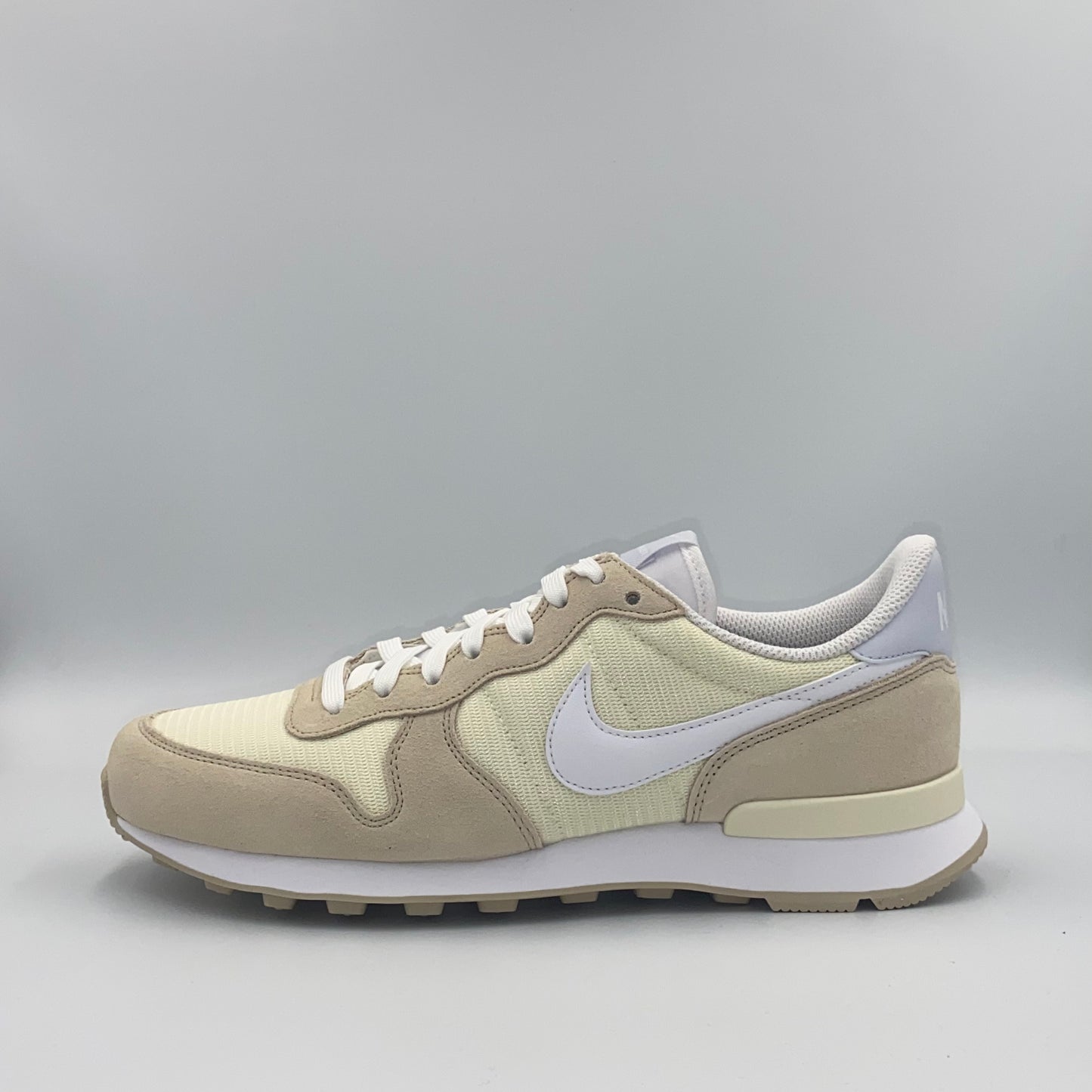 Nike Internationalist - Coconut Milk - 42.5