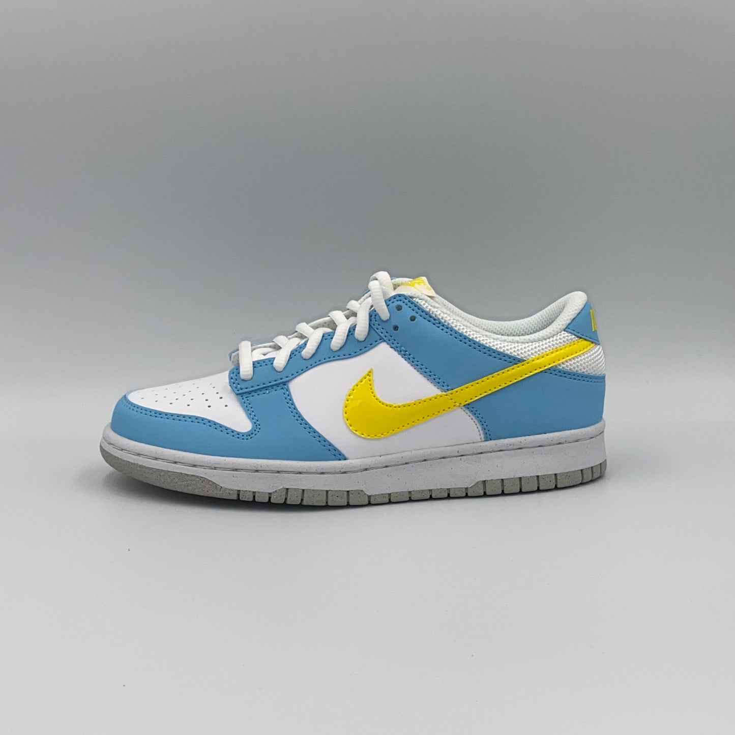 Nike Dunk Low (GS) Next Nature - Homer Simpson - 38.5