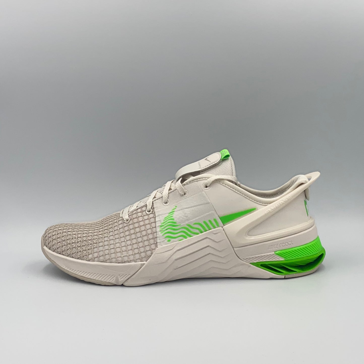 Nike Metcon 8 Flyease crossfit cipő - Phantom/Green Strike