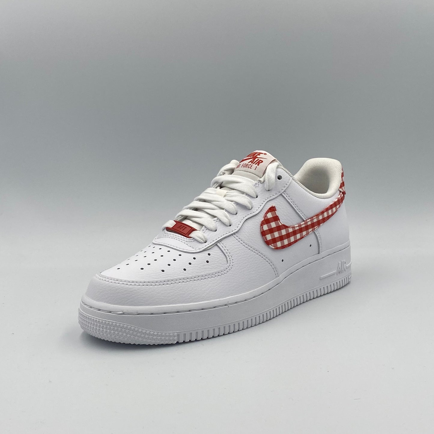 Nike Air Force 1 '07 ESS Trend - fehér/piros - 41