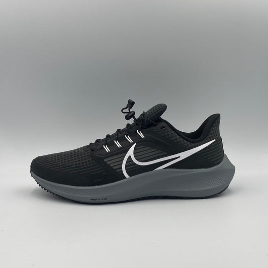 Nike W Air Zoom Pegasus 39 futócipő - fekete - 41