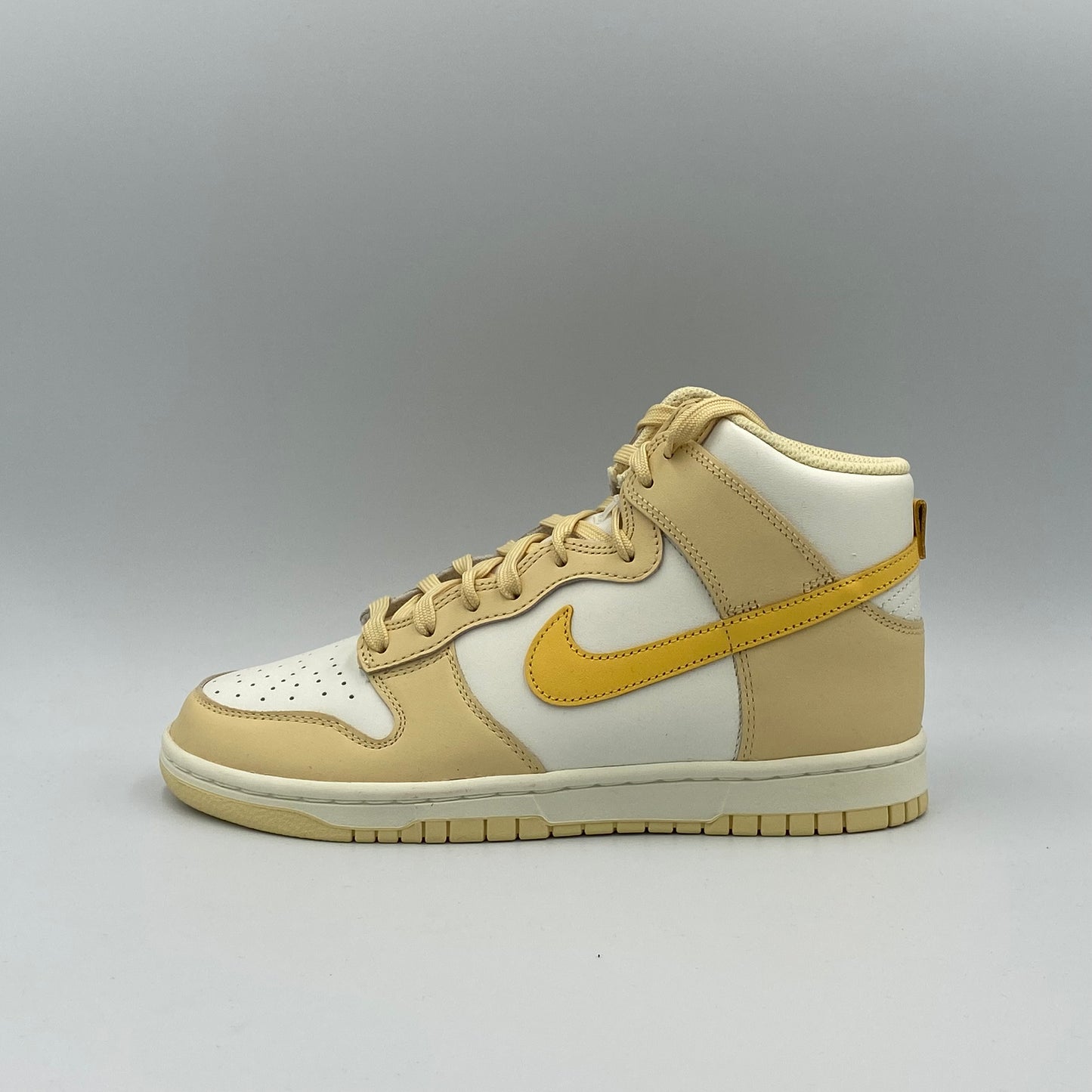 Nike Dunk High - Pale Vanilla/Topaz Gold