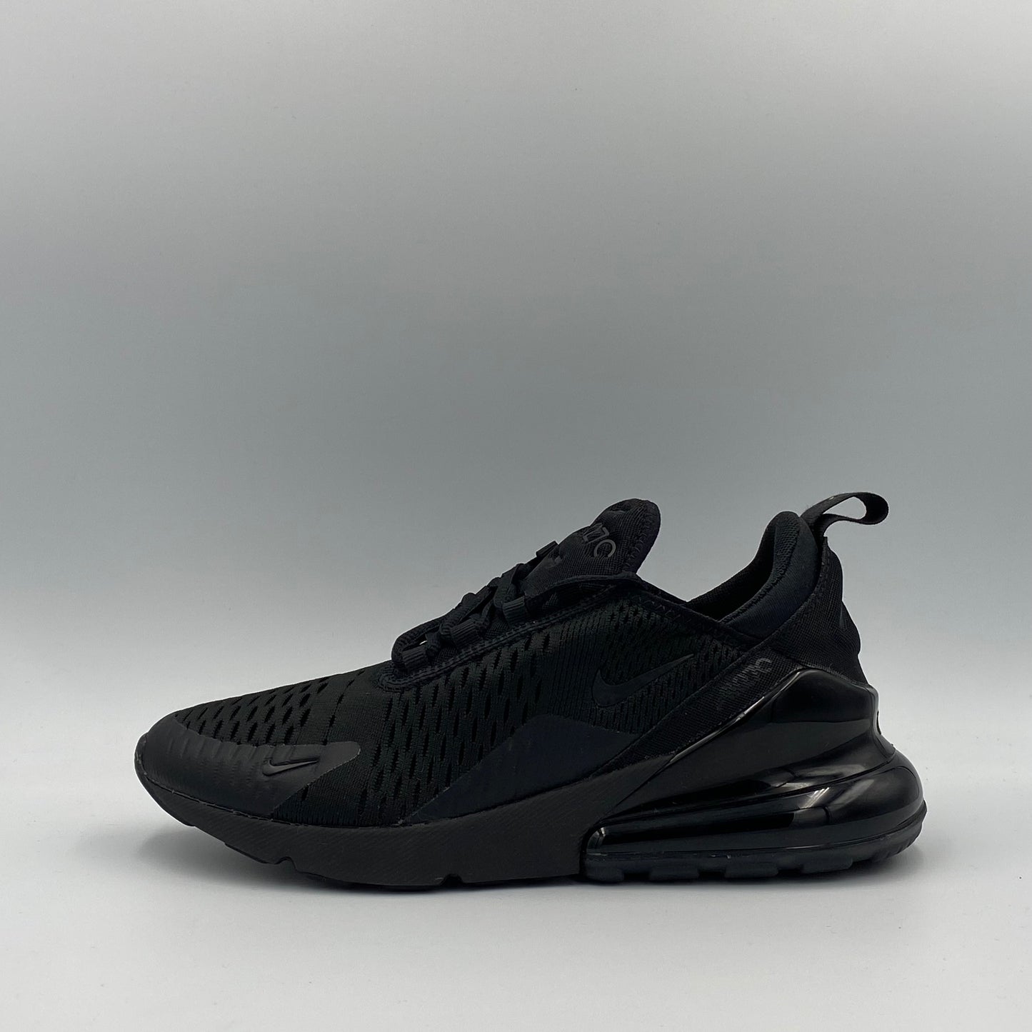 Nike Air Max 270 - Triple Black - 40