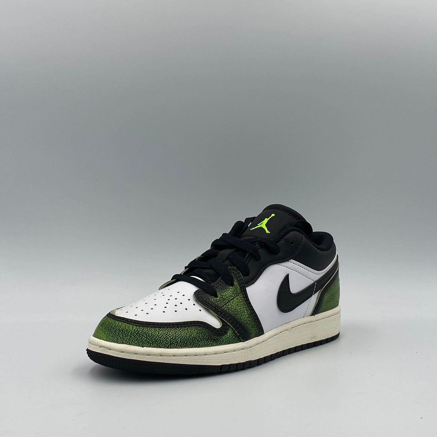 Air Jordan 1 Low (GS) - Wear Away Electric Green - 36.5