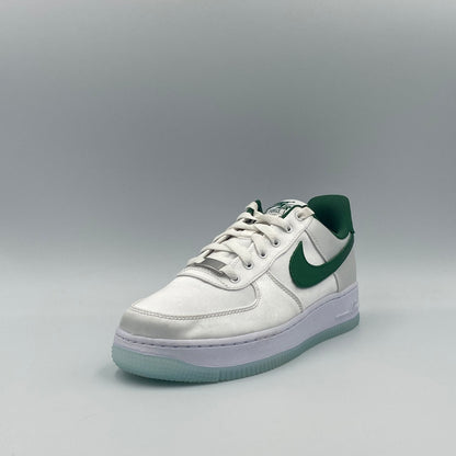 Nike Air Force 1 '07 ESS Sneaker - fehér/zöld - 38.5