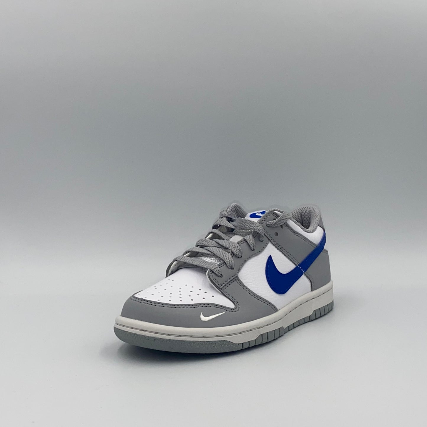 Nike Dunk Low (GS) Mini Swoosh - Wolf Grey - 36