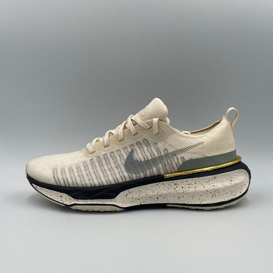 Nike ZoomX Invincible Run 3 futócipő - bézs - 44