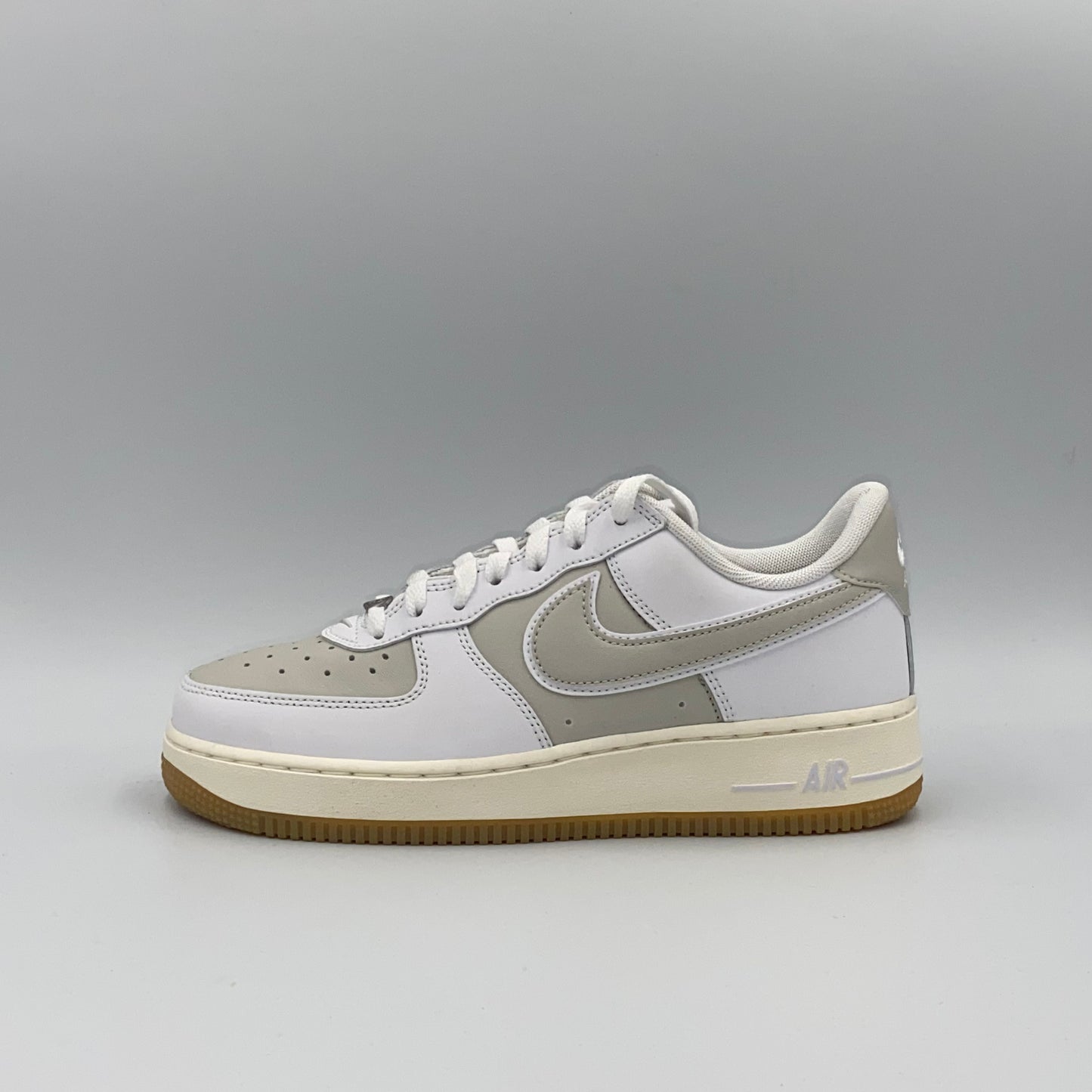 Nike Air Force 1 '07 - White Sail Gum