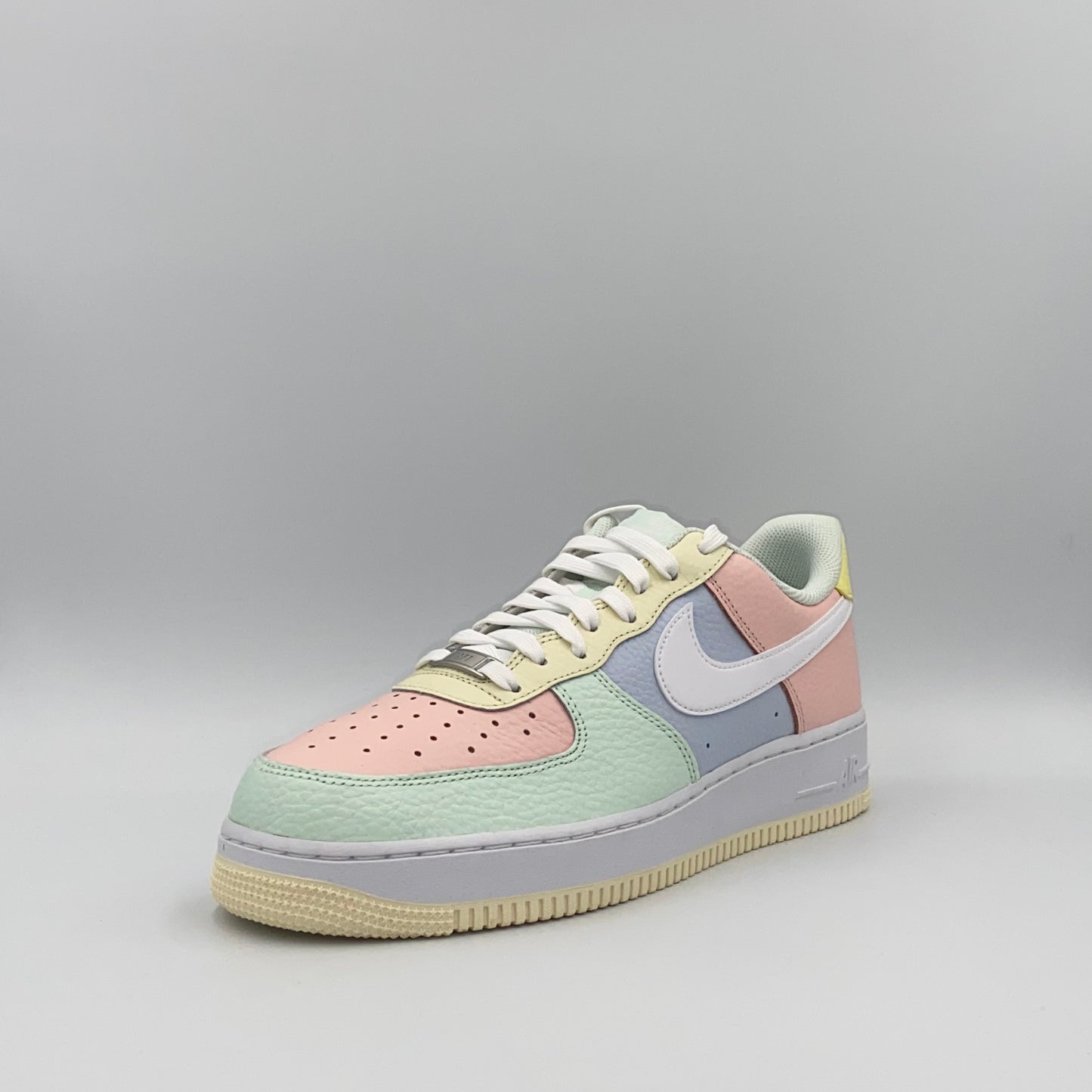 Nike Air Force 1 '07 SN - Easter Pastel - 44.5