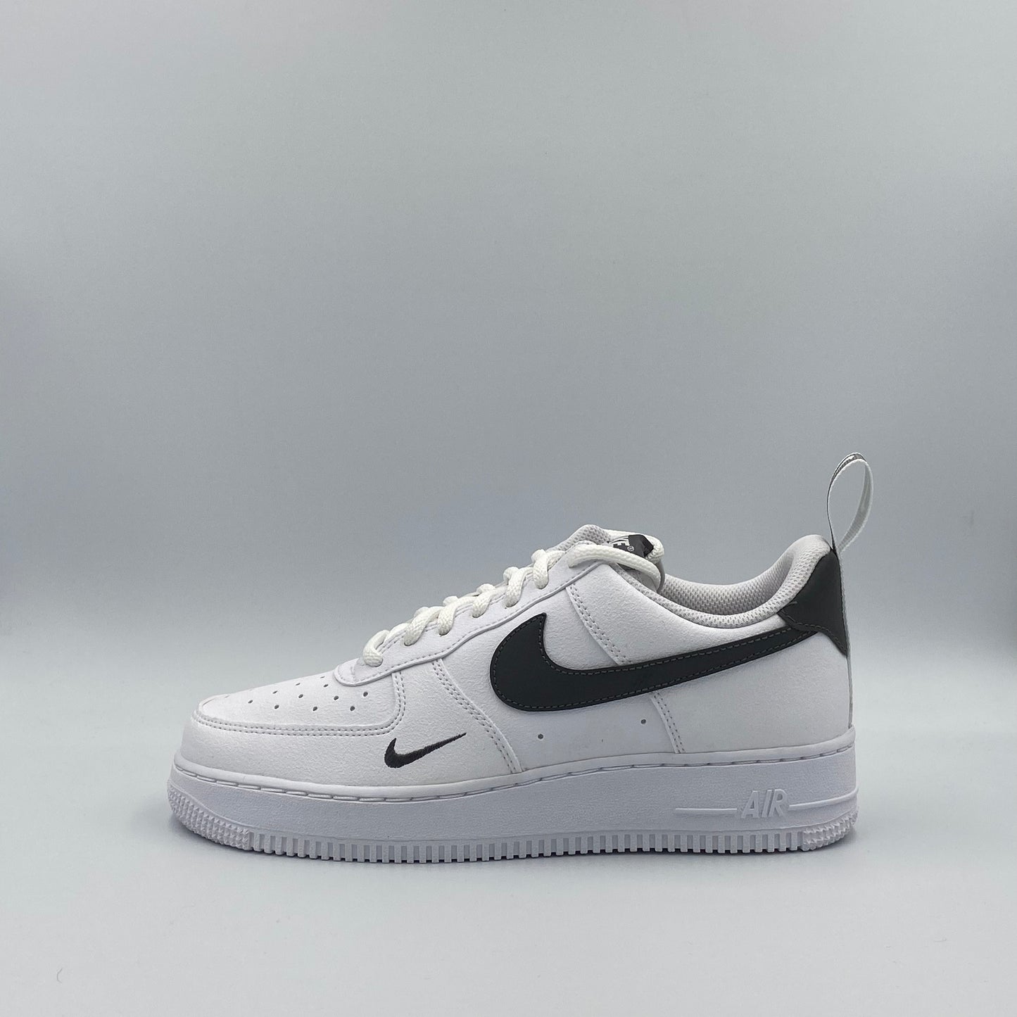 Nike Air Force 1 '07 LV8 Utility - White/Grey - 38.5