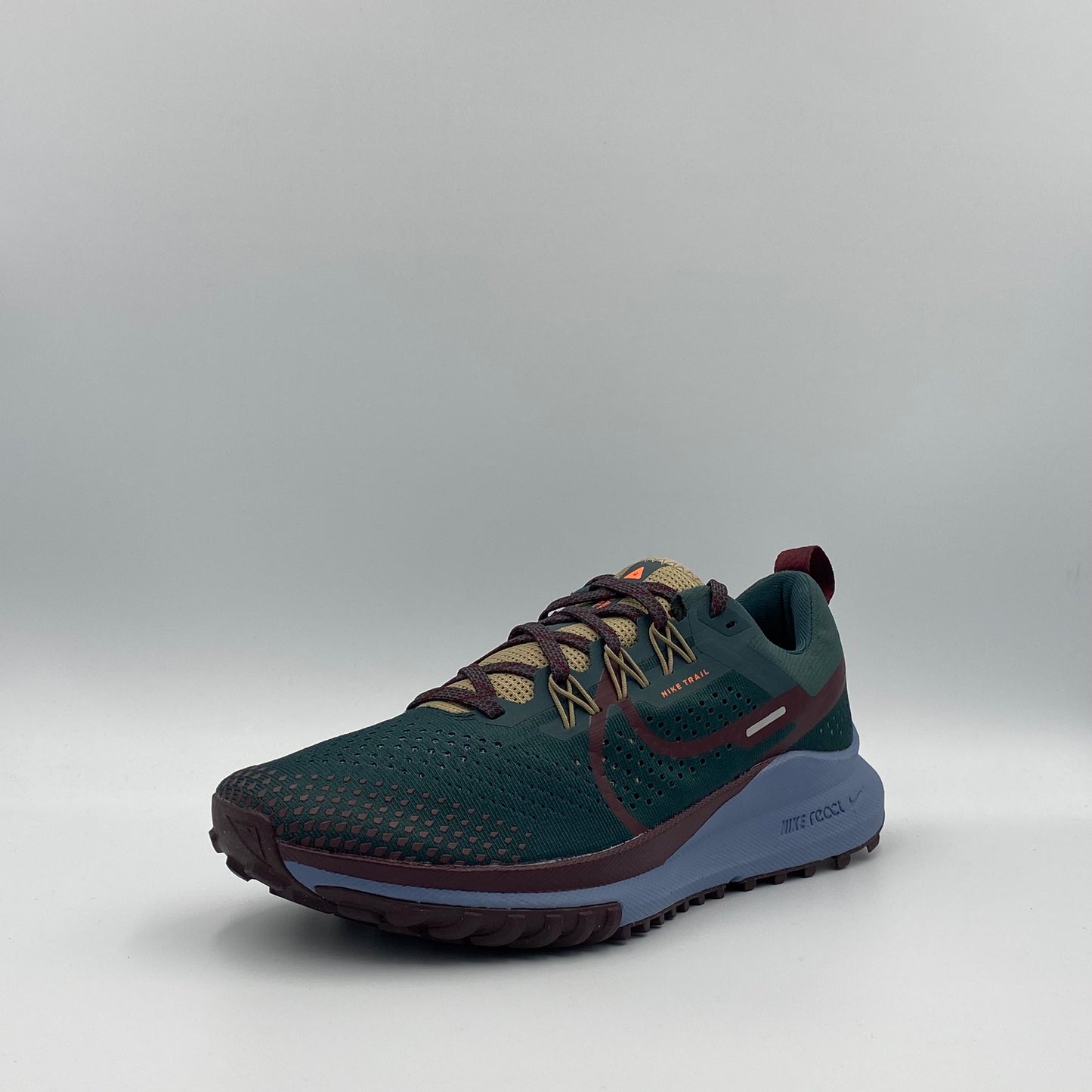 Nike W Pegasus Trail 4 - zöld - 41