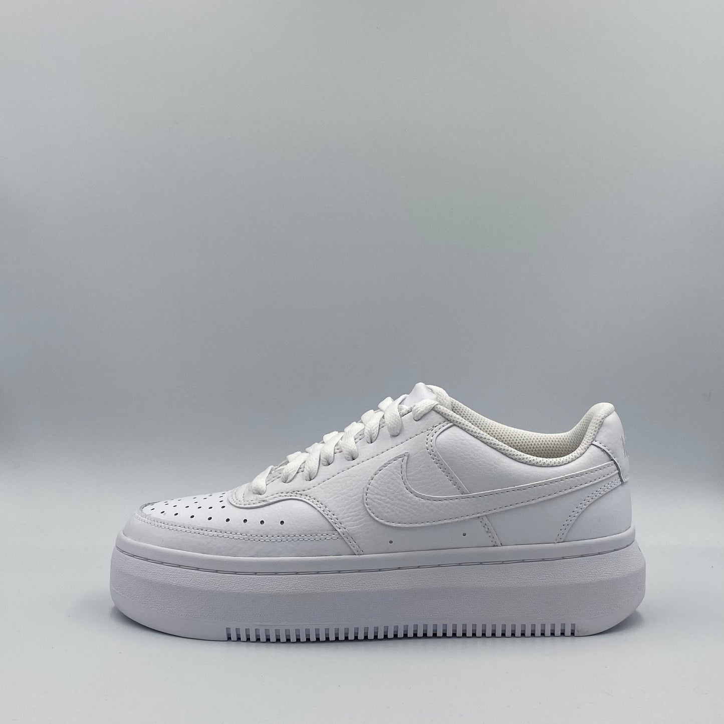 Nike Court Vision ALTA LTR -  fehér - 40.5